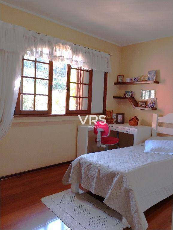 Casa à venda com 3 quartos, 182m² - Foto 28