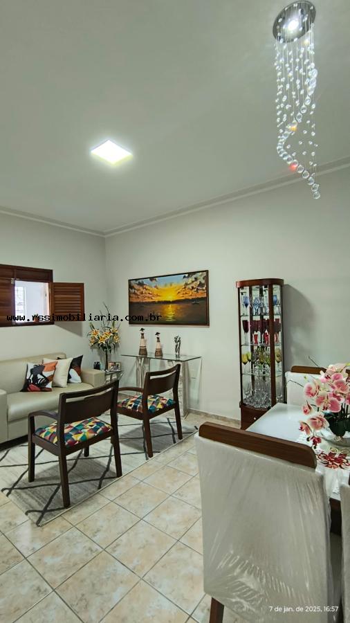 Casa à venda com 2 quartos, 56m² - Foto 9