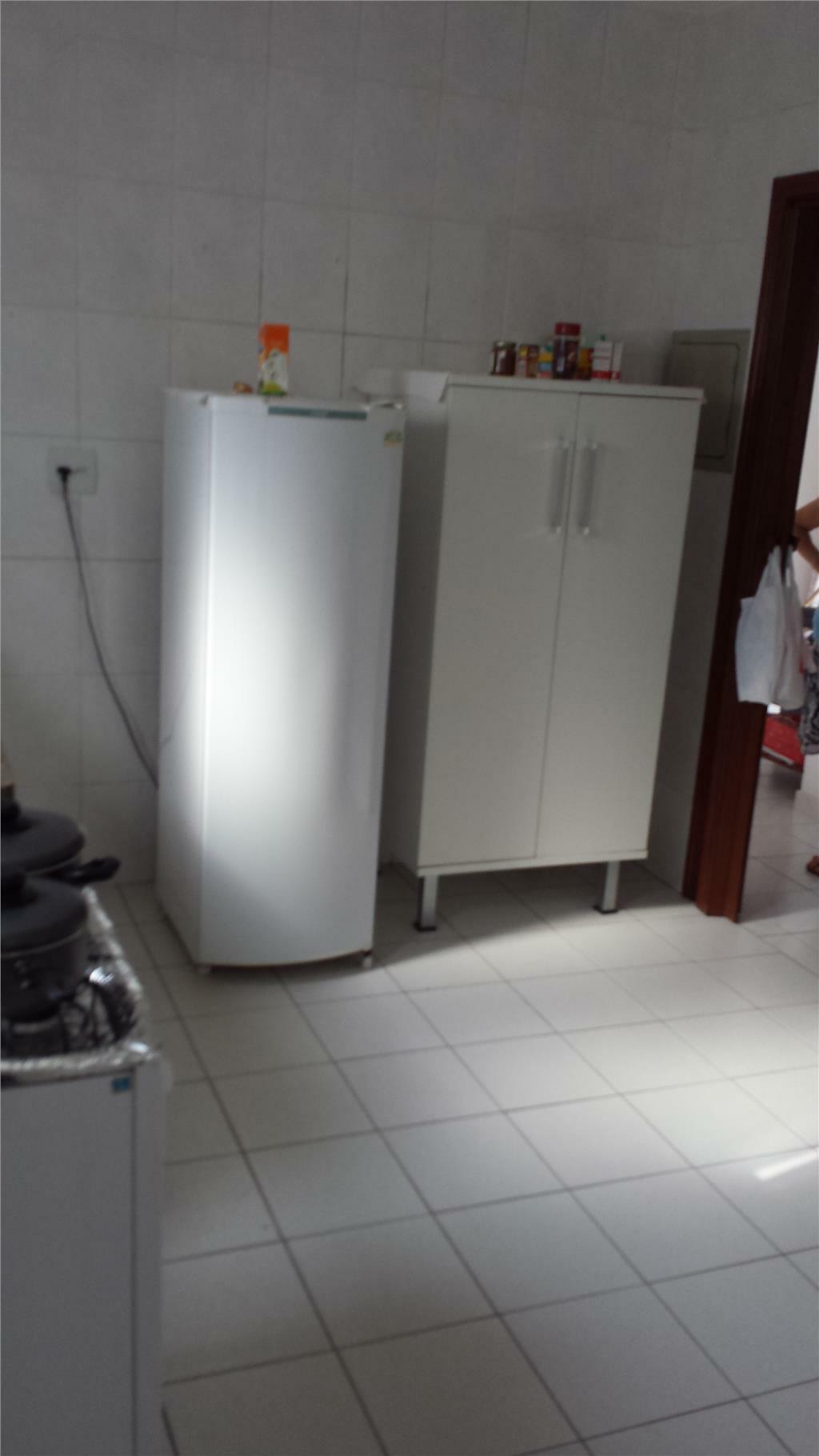 Apartamento à venda com 2 quartos, 65m² - Foto 12