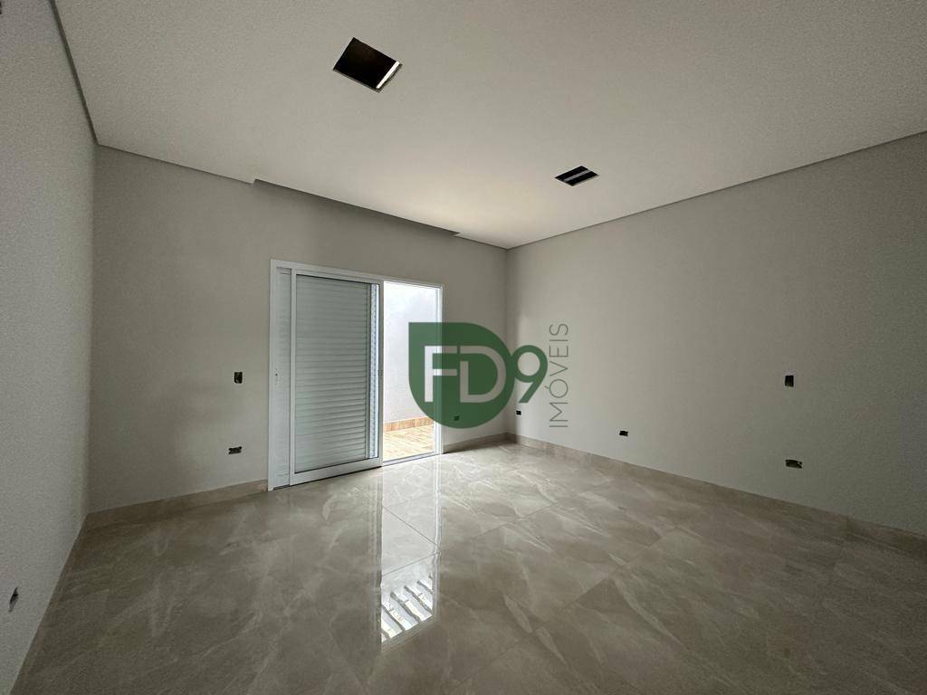 Casa à venda com 3 quartos, 155m² - Foto 11