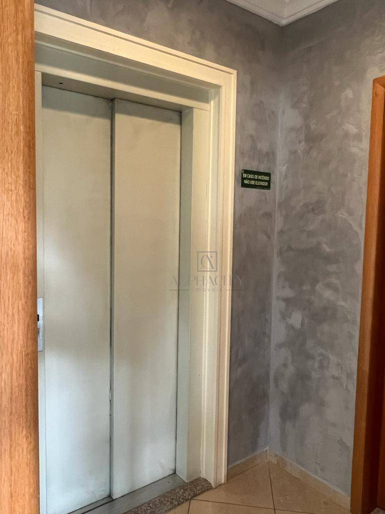 Apartamento à venda com 3 quartos, 139m² - Foto 28