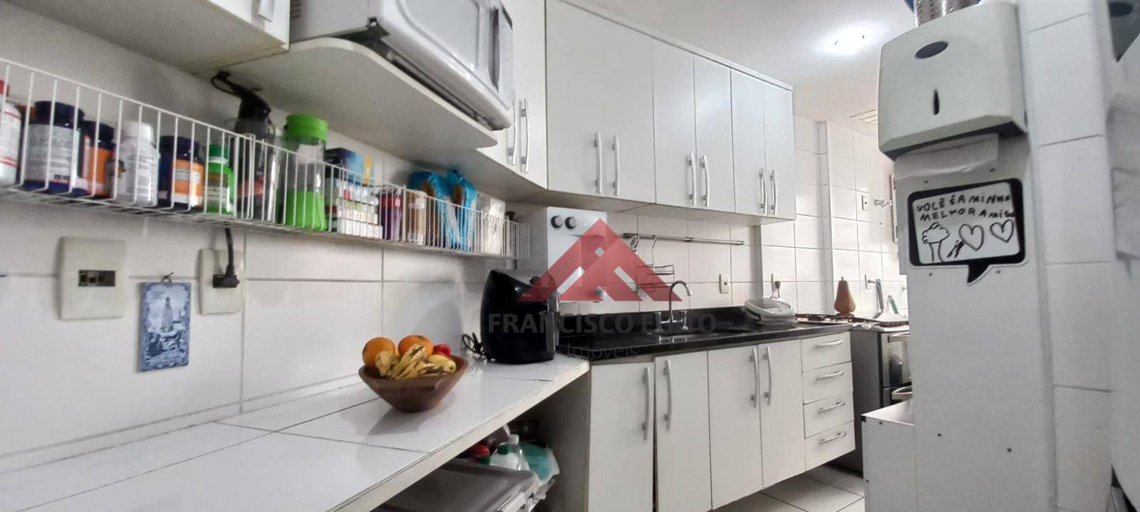 Apartamento à venda com 3 quartos, 101m² - Foto 17