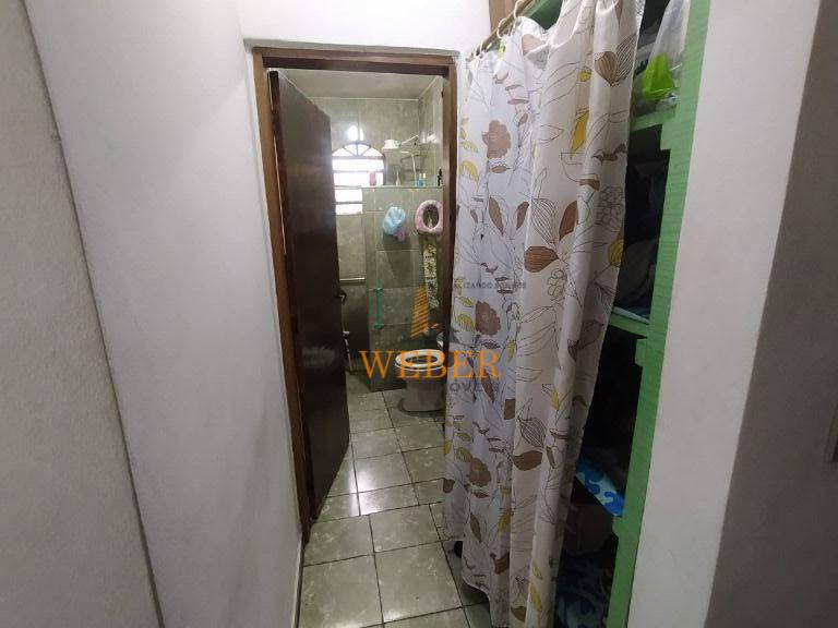 Casa à venda com 5 quartos, 180m² - Foto 27