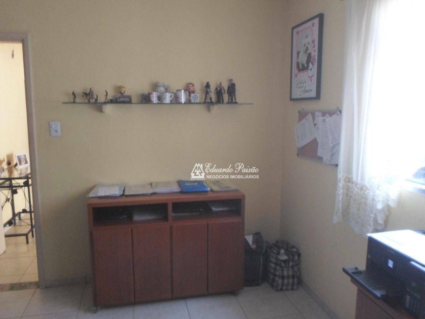 Casa à venda com 3 quartos, 240m² - Foto 35