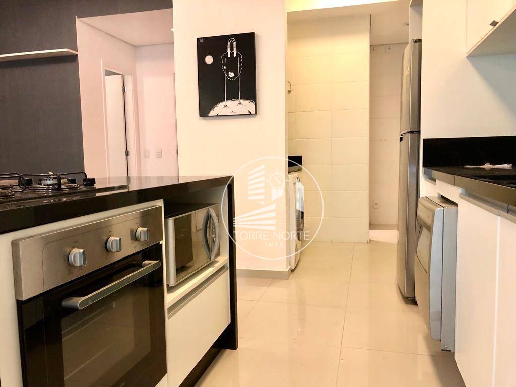 Apartamento para alugar com 2 quartos, 112m² - Foto 10