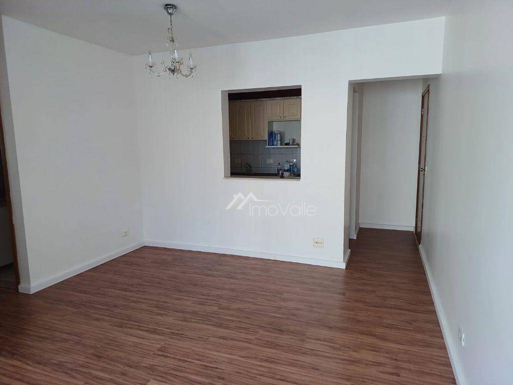 Apartamento para alugar com 3 quartos, 72m² - Foto 2