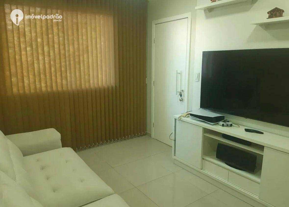 Casa à venda com 2 quartos, 180m² - Foto 2