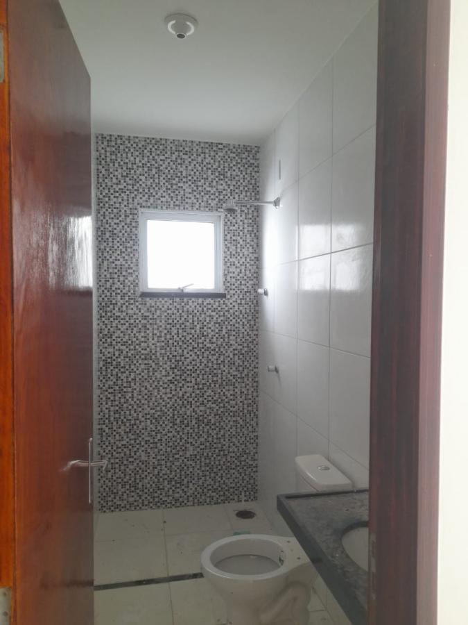 Casa à venda com 2 quartos, 81m² - Foto 5