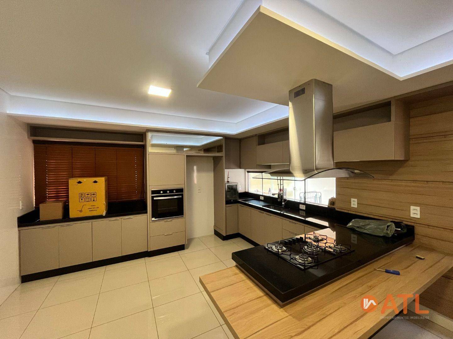 Casa à venda com 3 quartos, 359m² - Foto 19