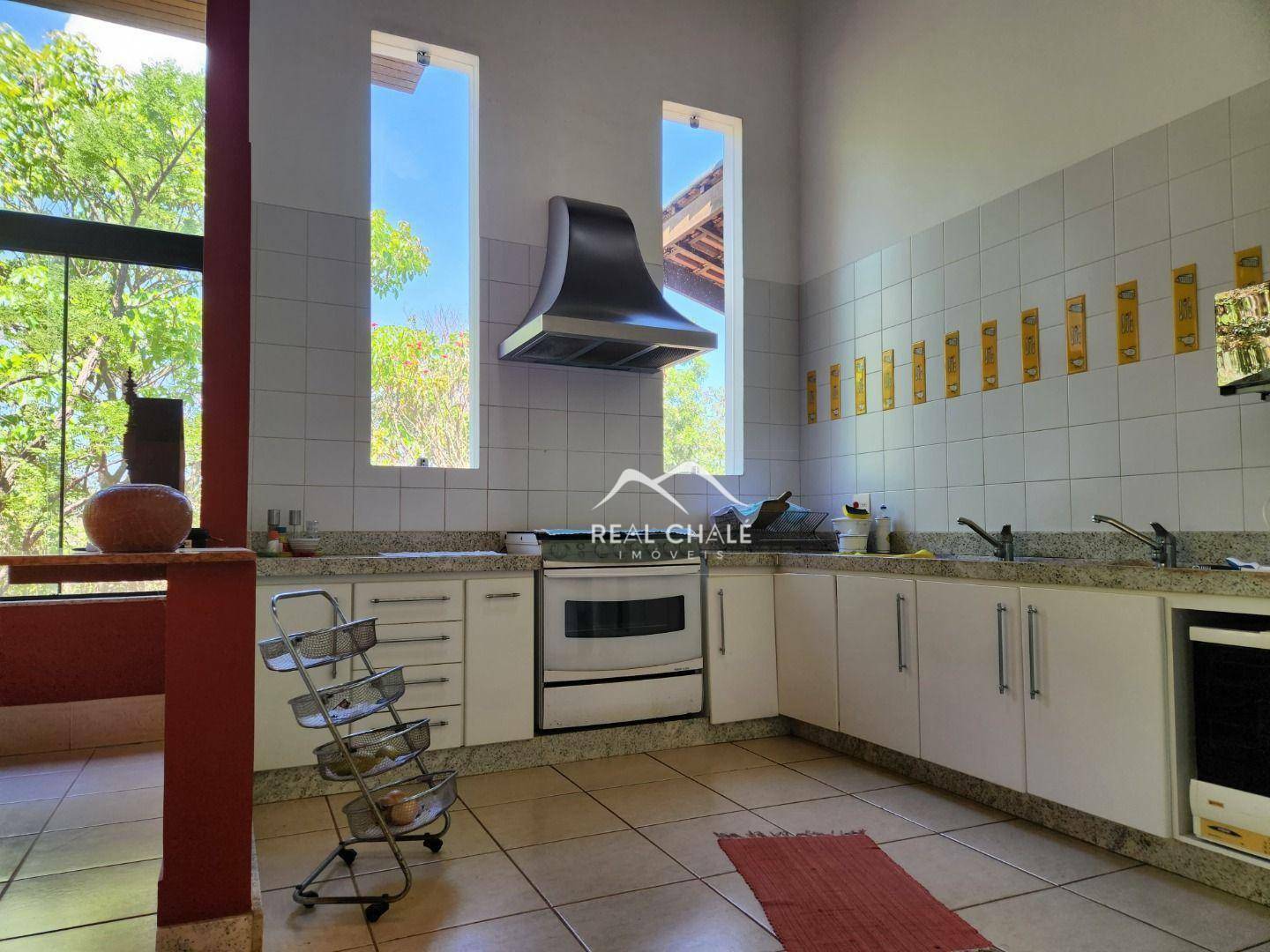 Casa de Condomínio à venda com 4 quartos, 300m² - Foto 18