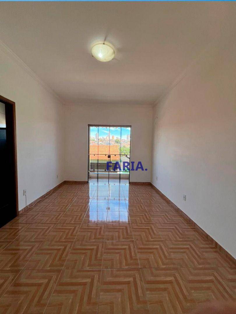 Casa à venda com 3 quartos, 1M2 - Foto 17