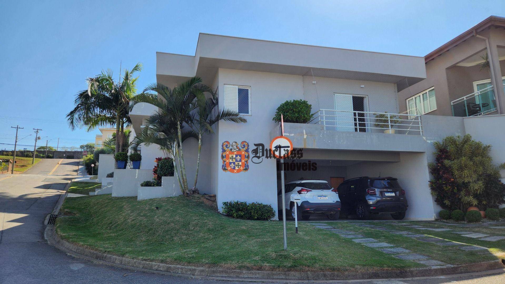 Casa de Condomínio à venda com 3 quartos, 257m² - Foto 2