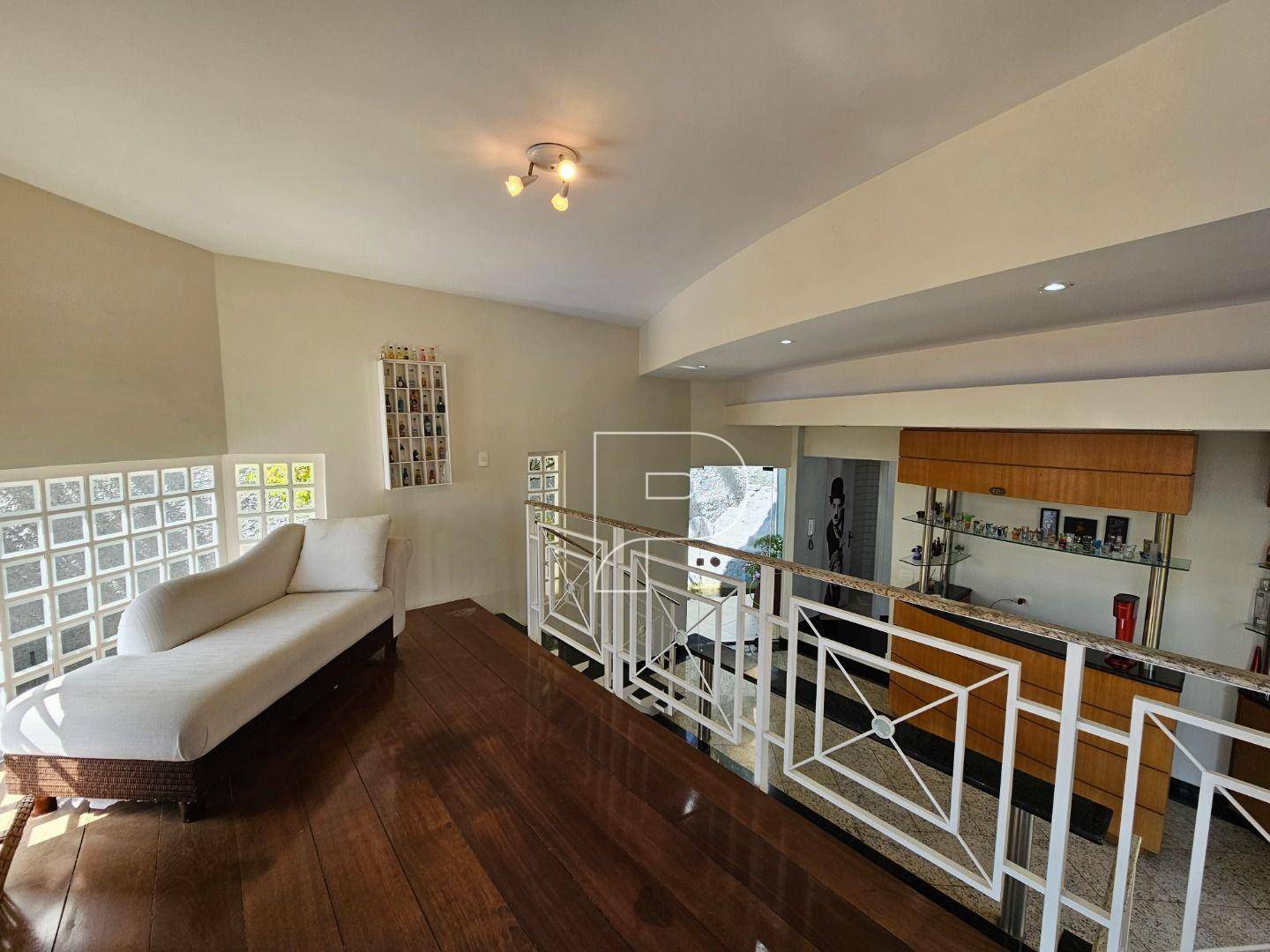 Casa de Condomínio à venda com 3 quartos, 355m² - Foto 5