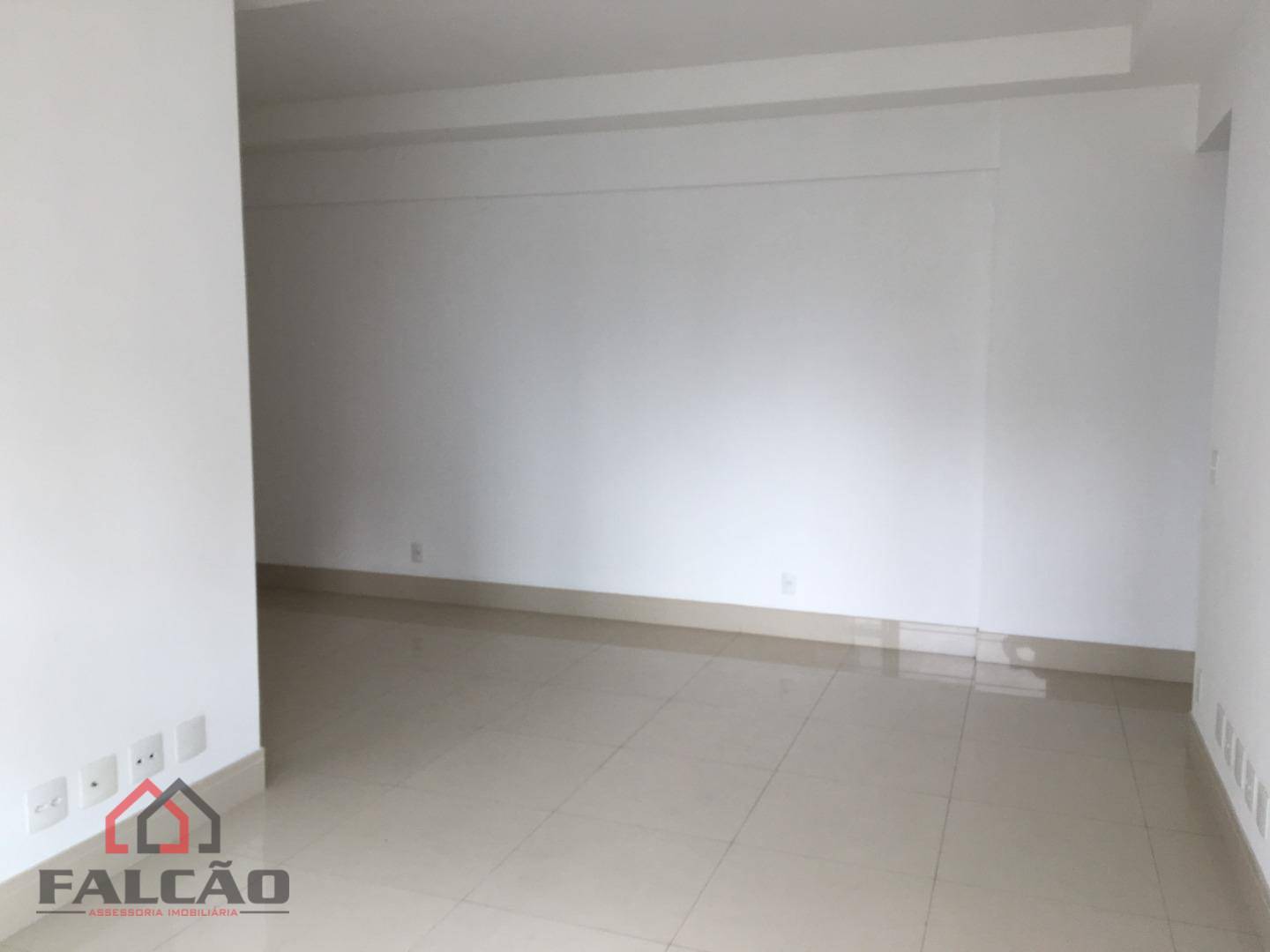 Apartamento à venda com 3 quartos, 130m² - Foto 4