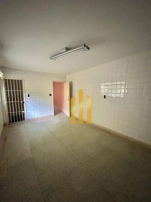 Sobrado para alugar com 3 quartos, 250m² - Foto 3