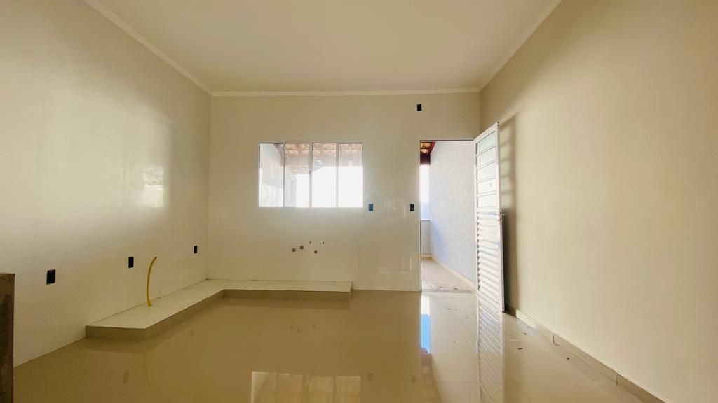 Casa à venda com 3 quartos, 170m² - Foto 4