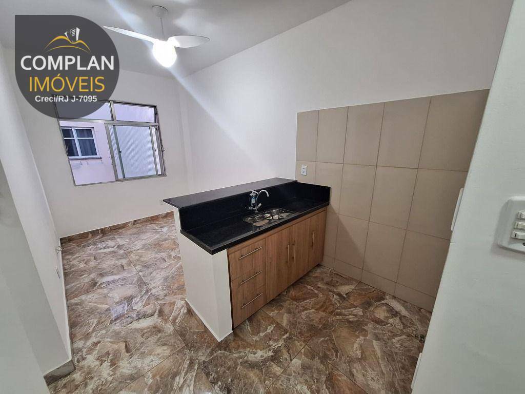 Apartamento à venda com 1 quarto, 33m² - Foto 1