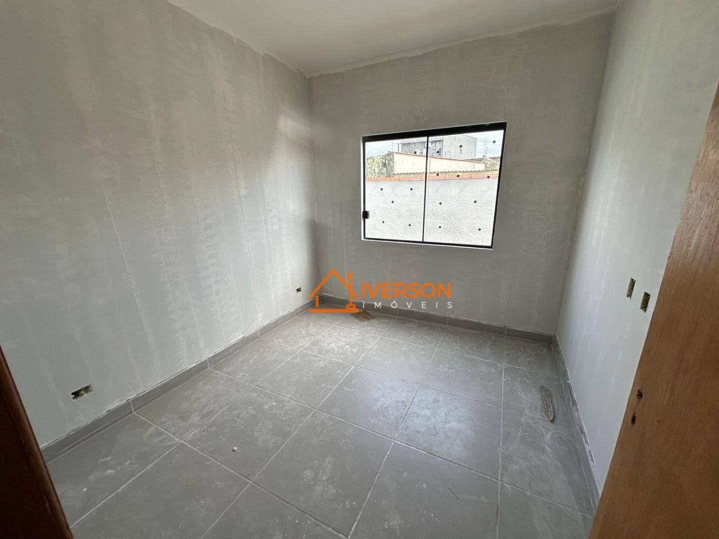 Casa à venda com 2 quartos, 69m² - Foto 5