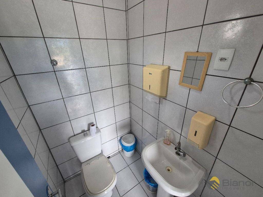 Depósito-Galpão-Armazém à venda e aluguel, 992m² - Foto 11