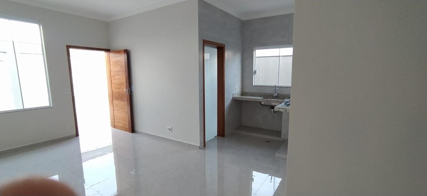 Casa à venda com 3 quartos, 77m² - Foto 6