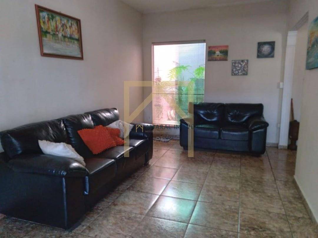 Casa à venda com 3 quartos, 194m² - Foto 13