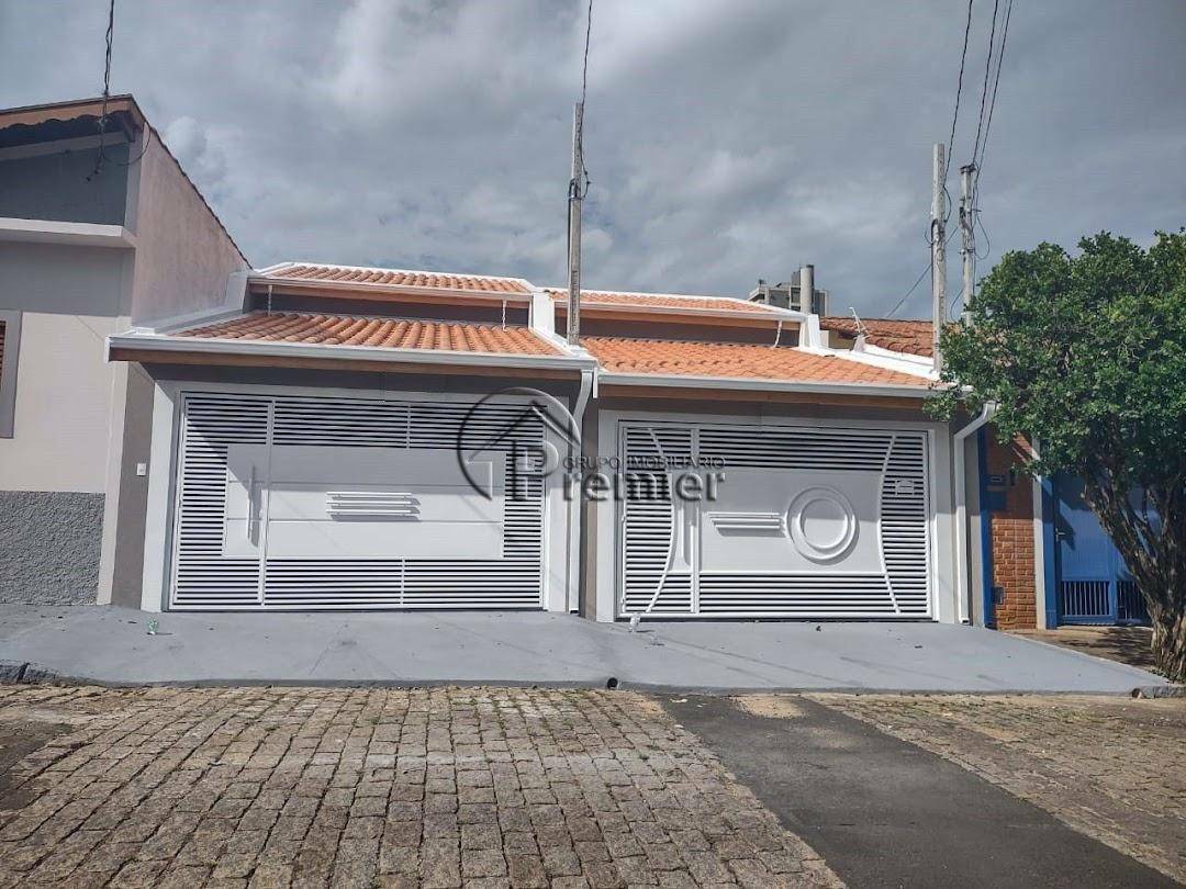 Casa à venda com 3 quartos, 125m² - Foto 1