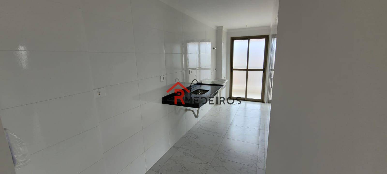 Apartamento à venda com 2 quartos, 62m² - Foto 4