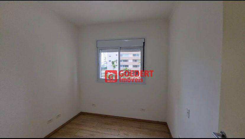 Apartamento à venda com 3 quartos, 94m² - Foto 11