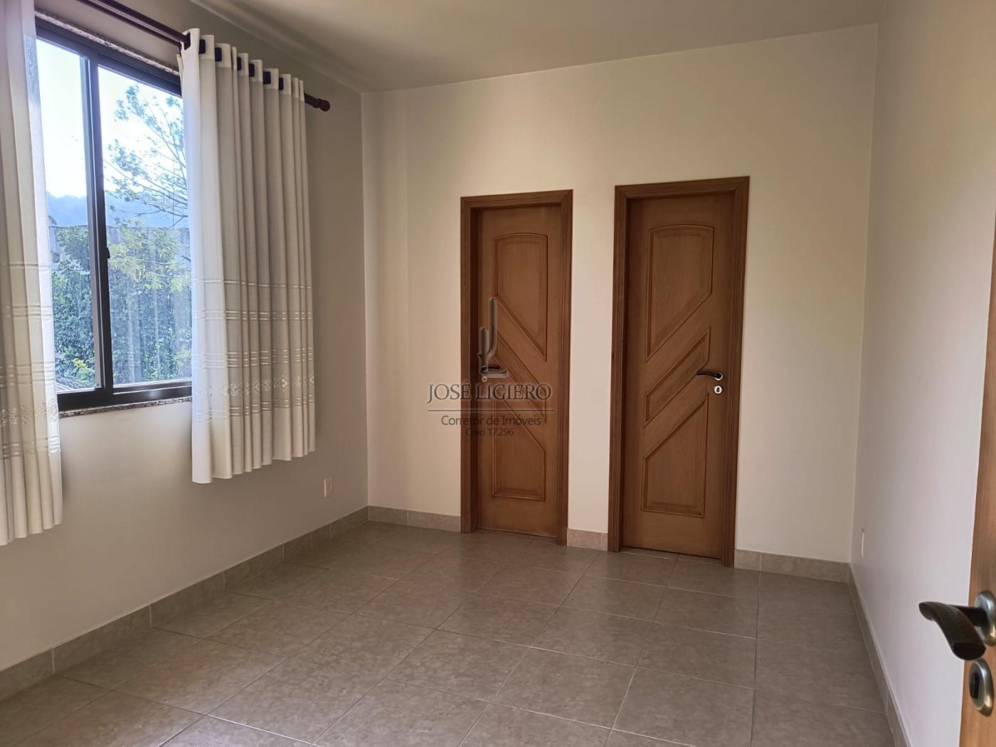 Casa de Condomínio à venda com 3 quartos, 195m² - Foto 22