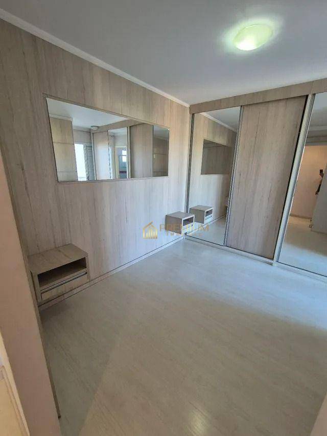 Apartamento à venda com 2 quartos, 63m² - Foto 7