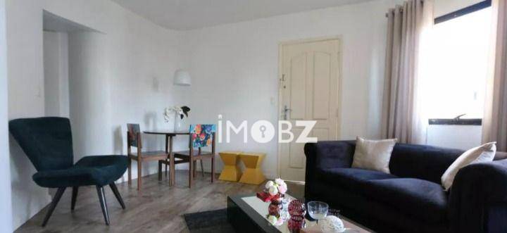 Apartamento à venda com 2 quartos, 73m² - Foto 2