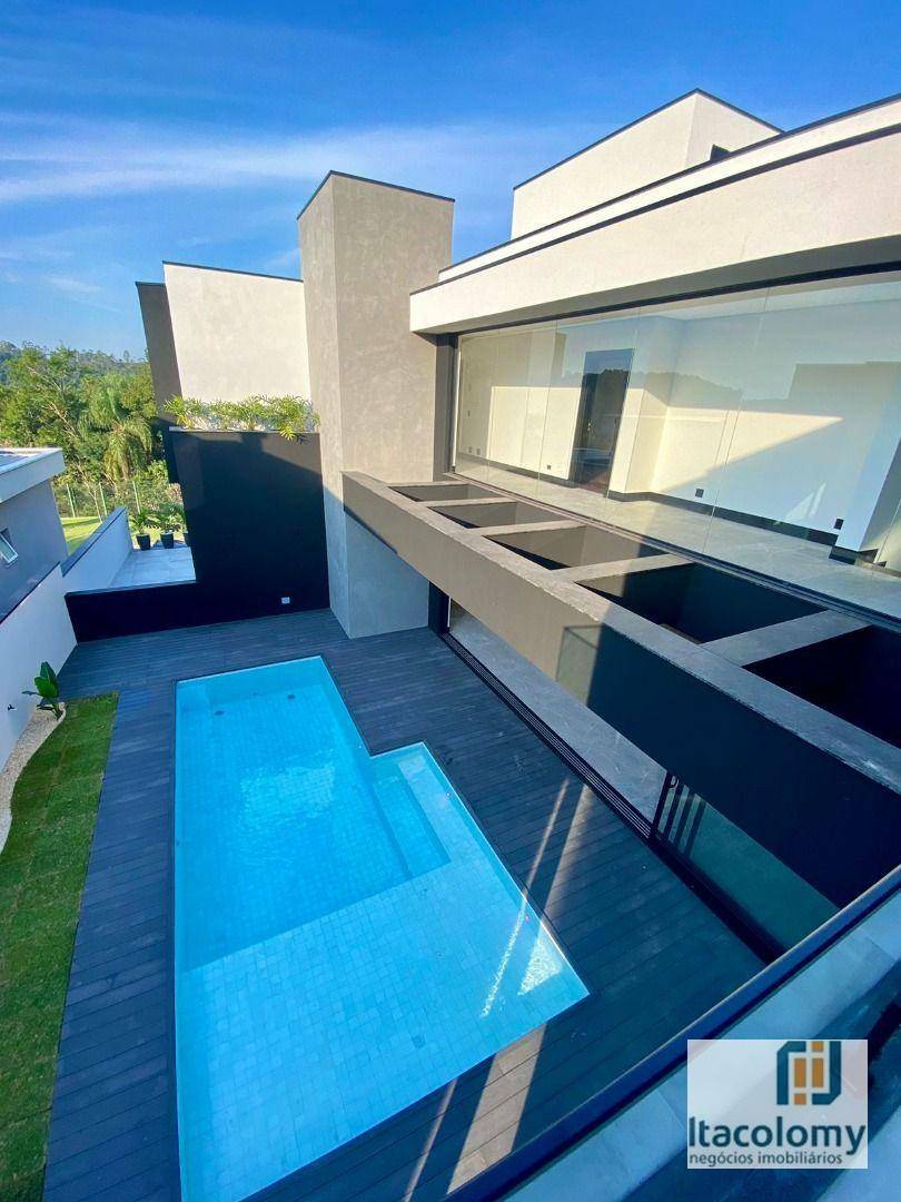 Casa de Condomínio à venda com 4 quartos, 566m² - Foto 24