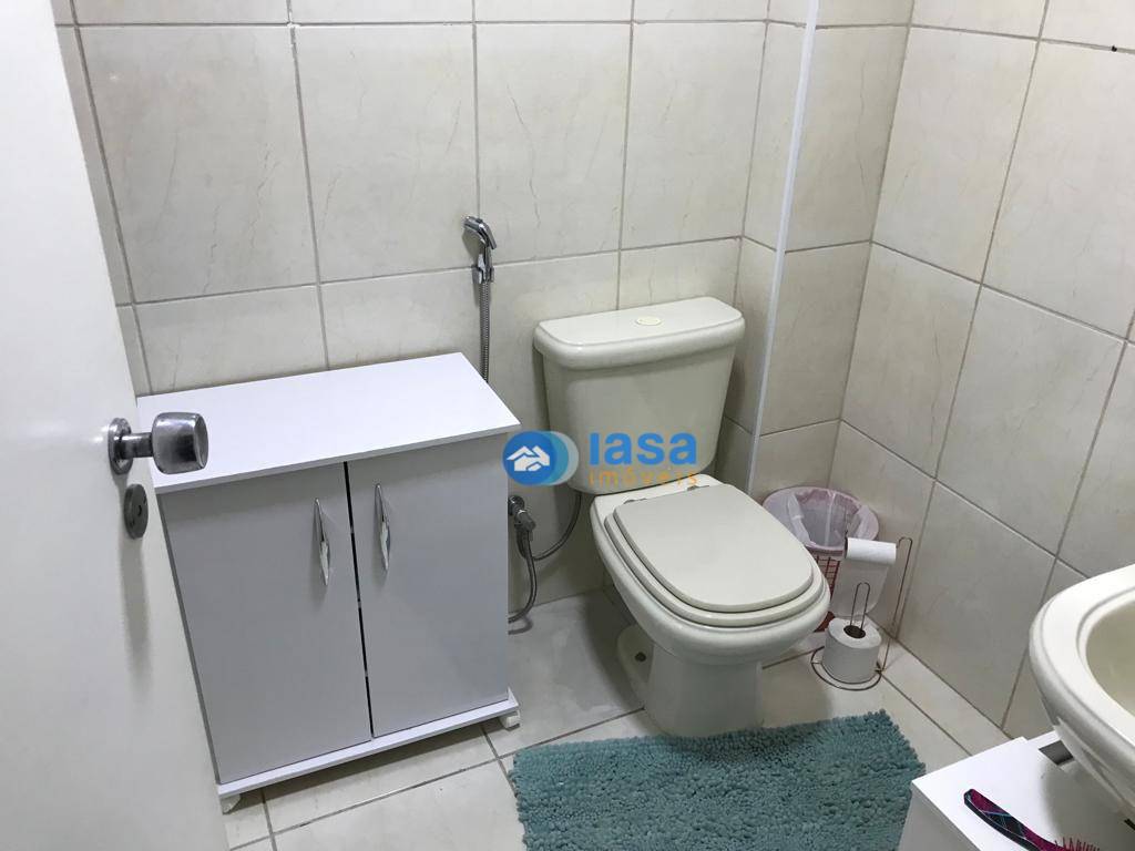 Apartamento à venda com 3 quartos, 192m² - Foto 19