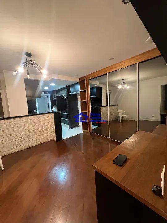 Apartamento à venda com 3 quartos, 200m² - Foto 1