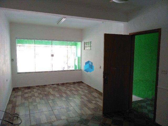 Casa à venda com 4 quartos, 180m² - Foto 13