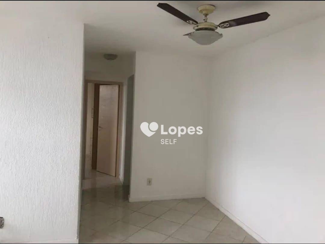 Apartamento à venda com 2 quartos, 65m² - Foto 2