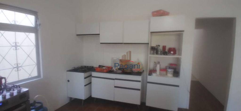 Casa para alugar com 15 quartos, 312m² - Foto 28