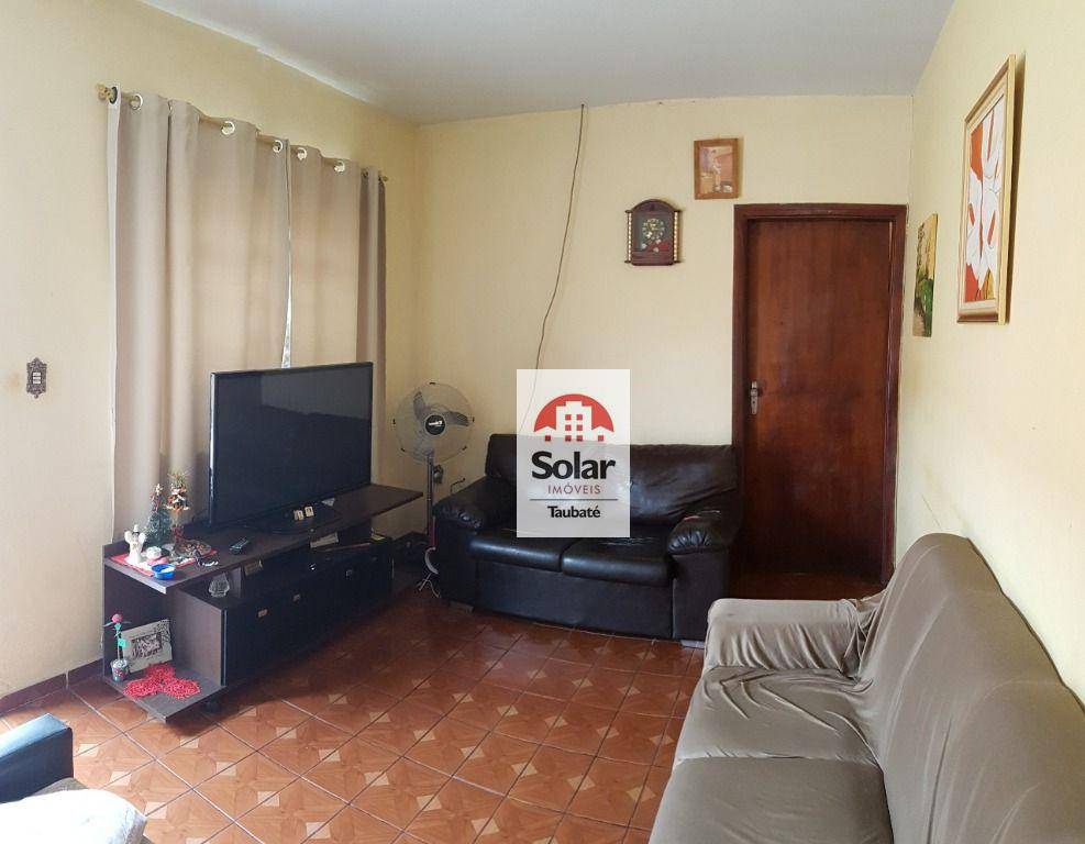 Casa à venda com 2 quartos, 80m² - Foto 1