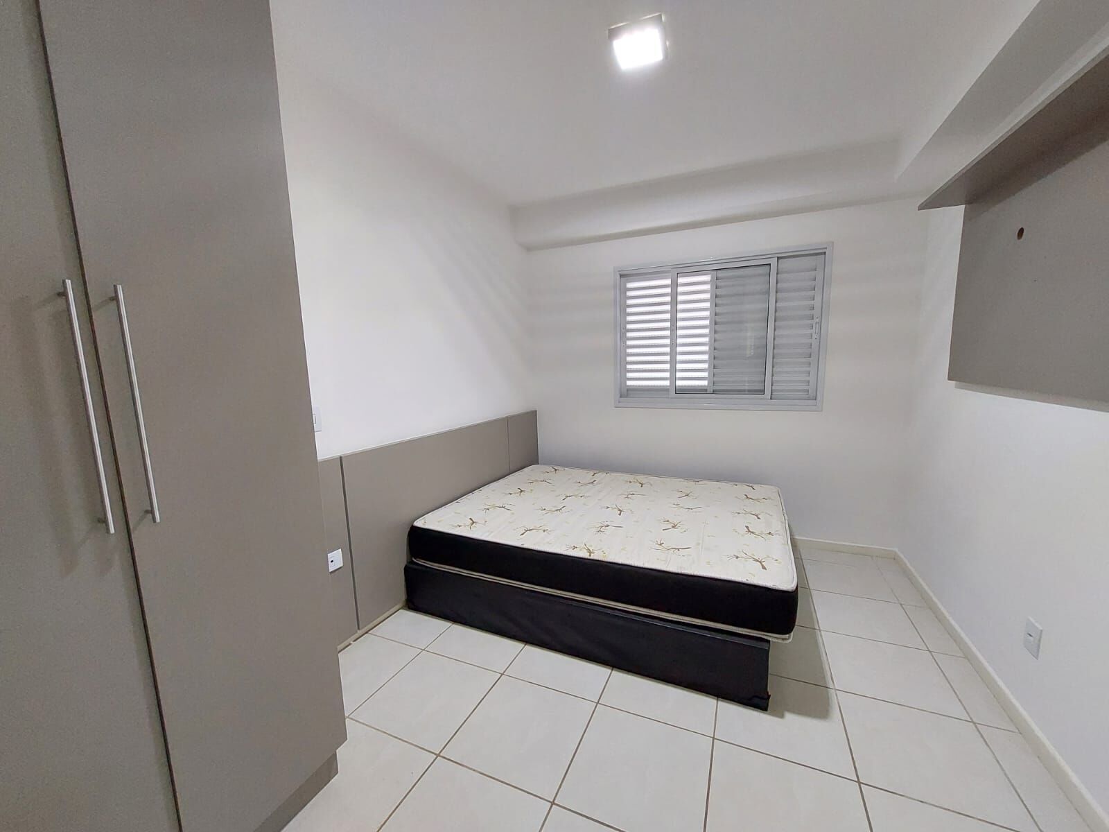 Apartamento para alugar com 2 quartos, 69m² - Foto 4