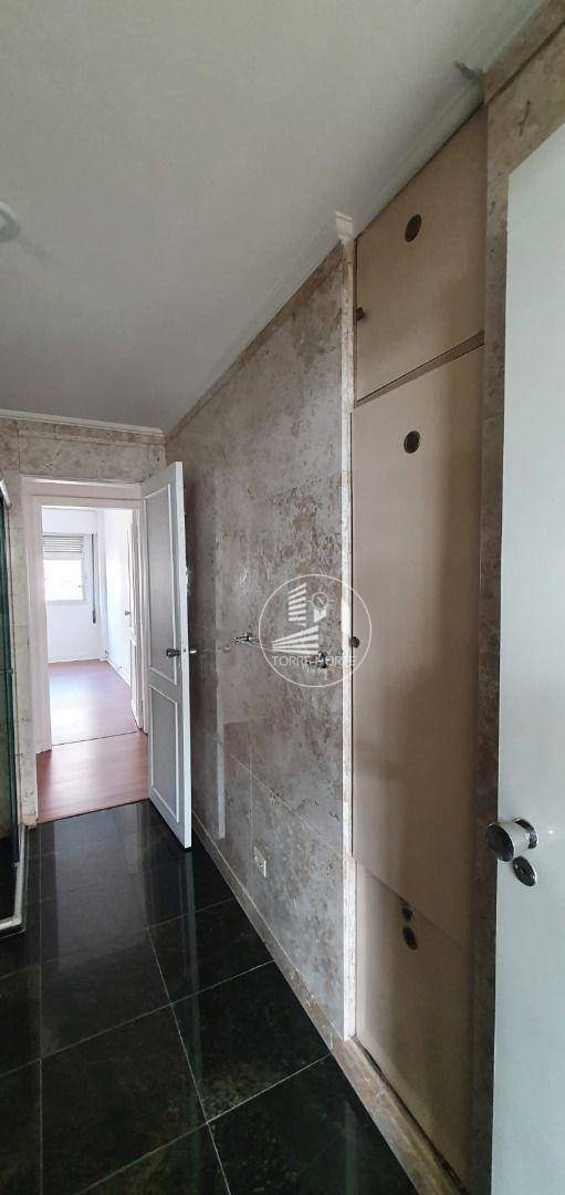 Apartamento à venda com 3 quartos, 256m² - Foto 52