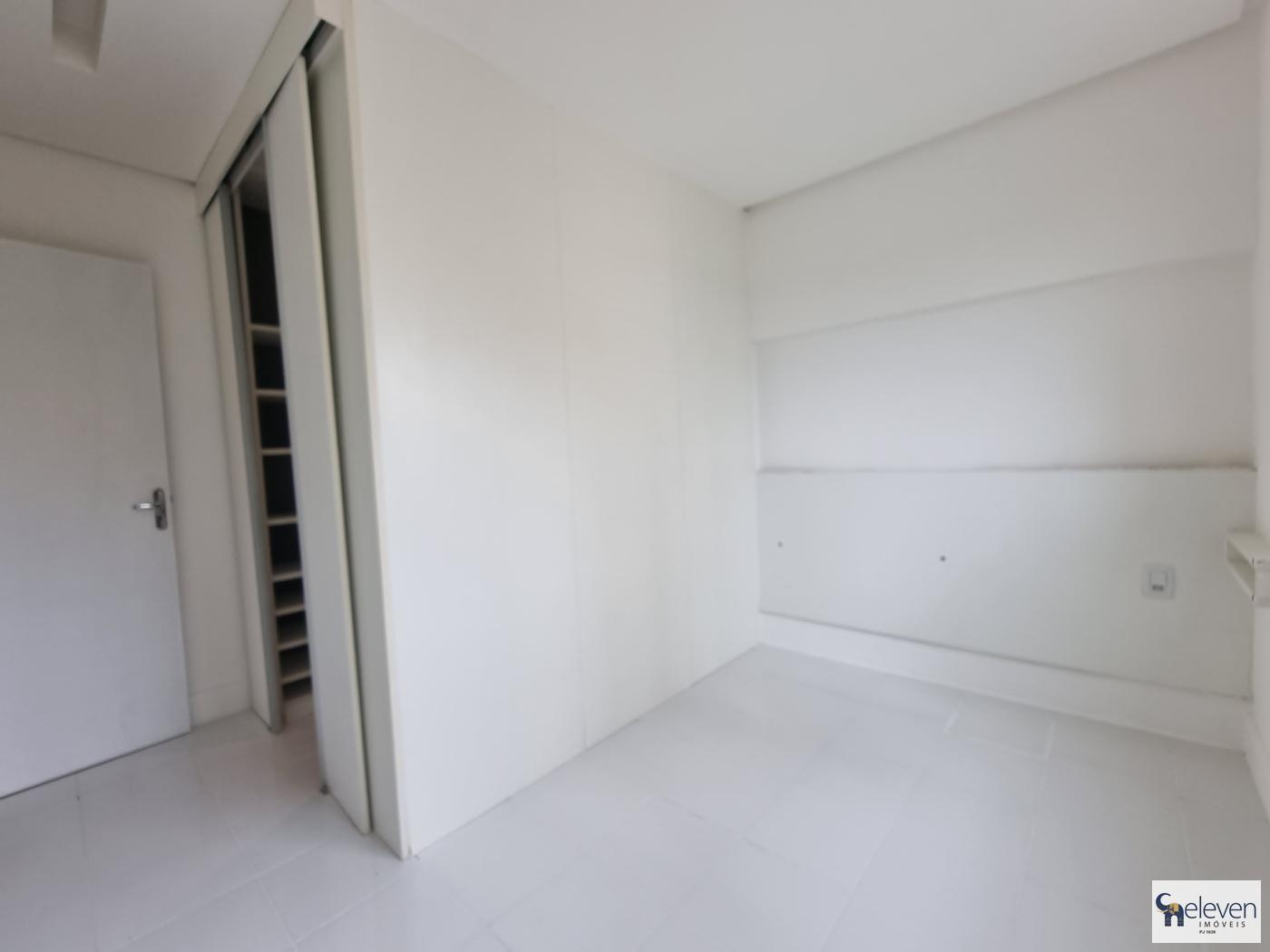 Apartamento à venda com 3 quartos, 75m² - Foto 12