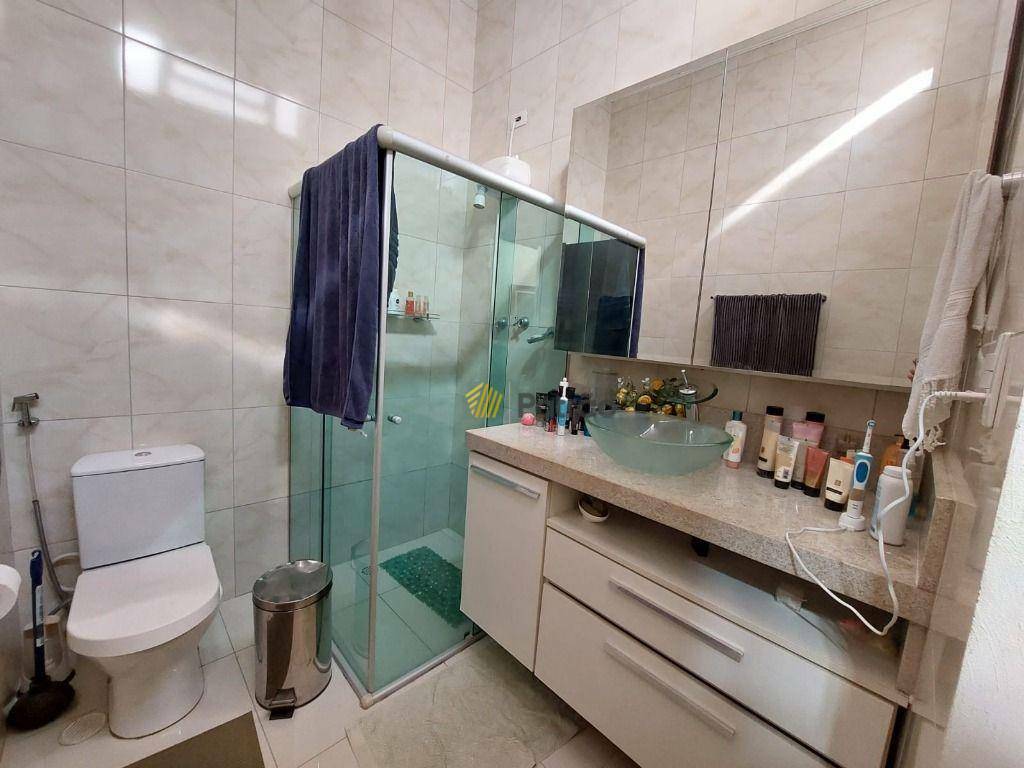 Sobrado à venda com 2 quartos, 173m² - Foto 12