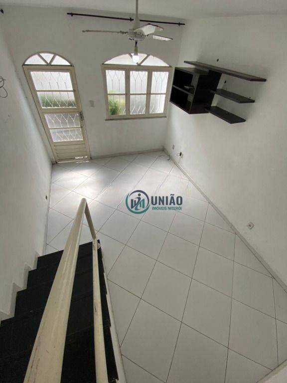 Casa de Condomínio à venda com 1 quarto, 50m² - Foto 3