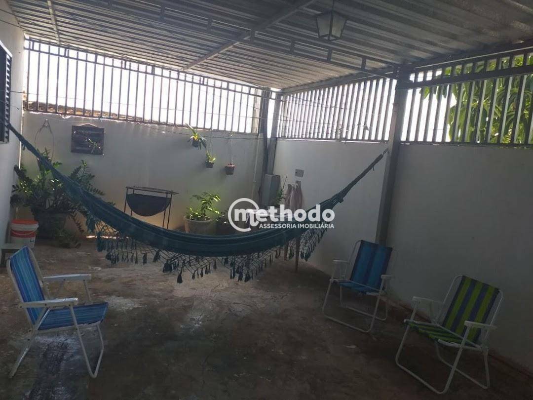 Casa à venda com 3 quartos, 200m² - Foto 14