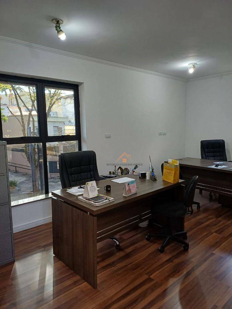 Sobrado à venda com 4 quartos, 200m² - Foto 27