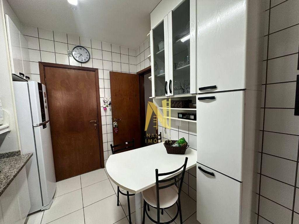 Apartamento à venda com 3 quartos, 123m² - Foto 24