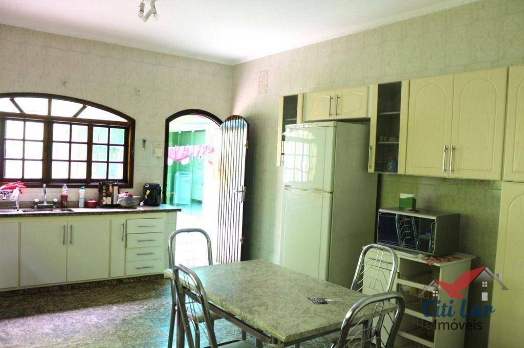 Casa à venda e aluguel com 2 quartos, 120m² - Foto 17