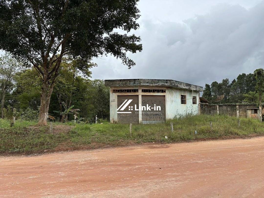 Casa, 1 quarto, 250 m² - Foto 2