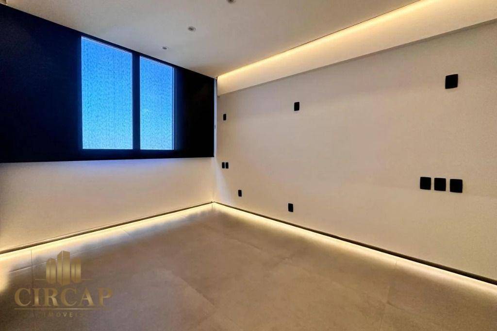 Apartamento à venda com 2 quartos, 70m² - Foto 20