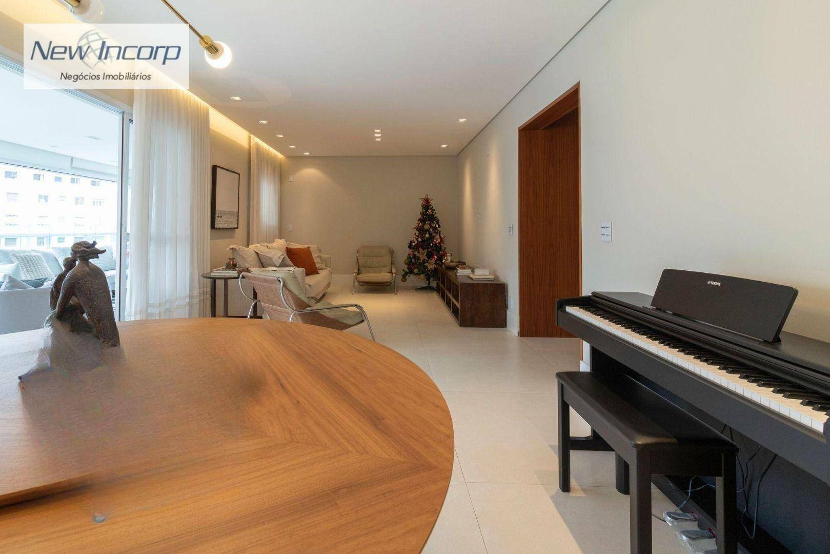 Apartamento à venda com 3 quartos, 208m² - Foto 9